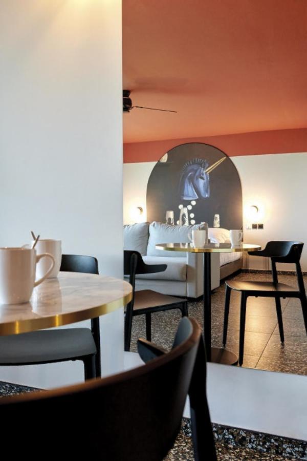 Dina Morgabine Saint Denis Hotel Exterior foto